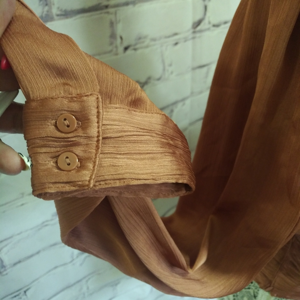 Open Back Blouse - Picture 5 of 6